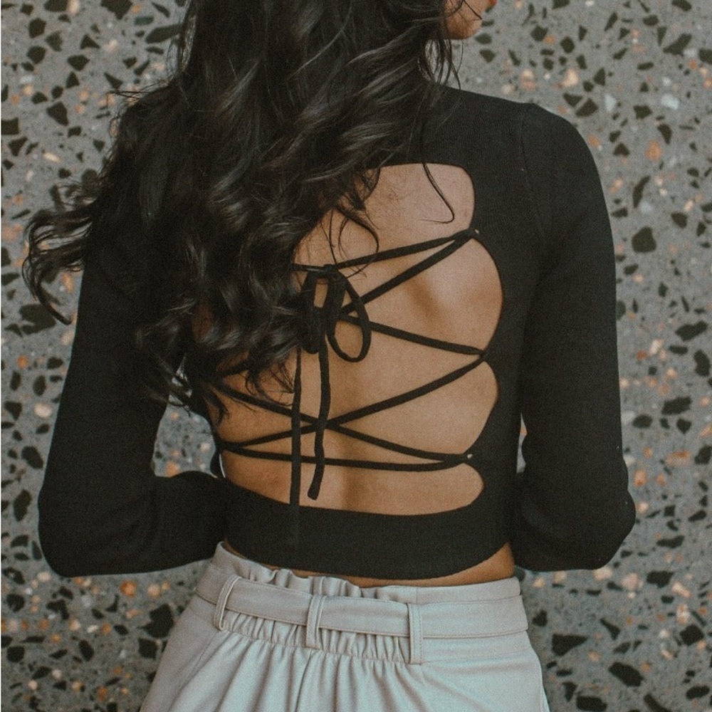 Black knit backless long sleeve top size S